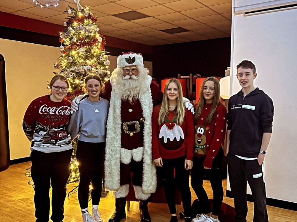 Magic Santa At A Club Visits